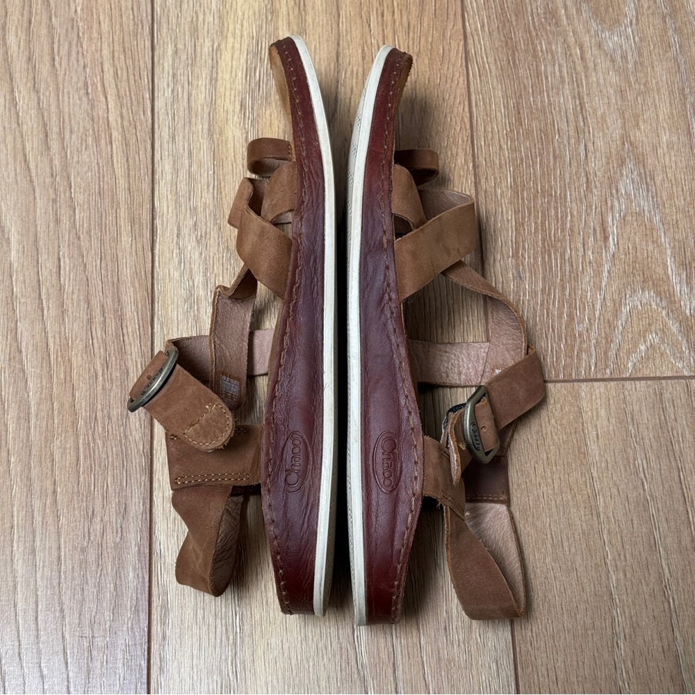 Chaco Women's Brown Leather Strappy Toe-Ring Sandal - Wayfarer Loop Sandal - Picture 5 of 10